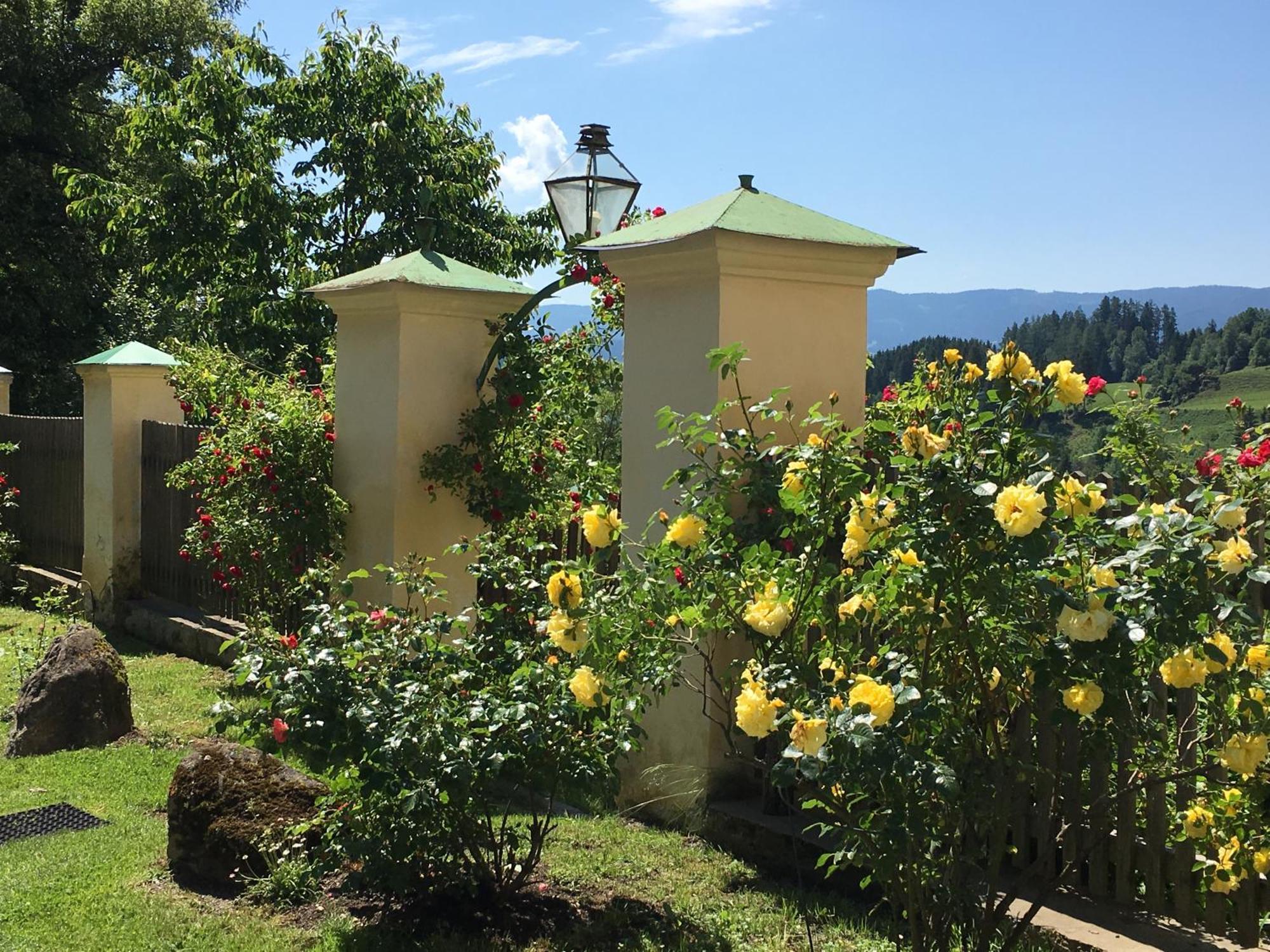 Hotel Landsitz Pichlschloss Neumarkt in Steiermark Esterno foto